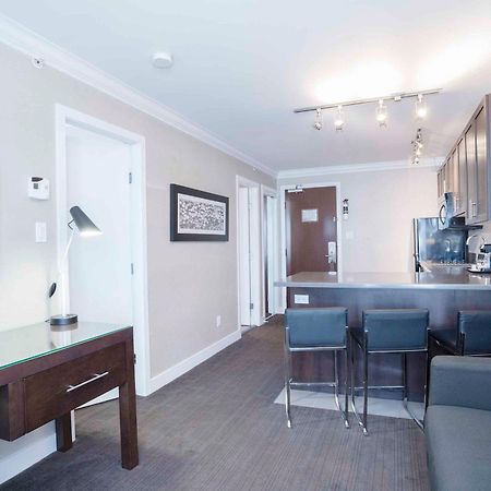 Sandman Signature Prince George Hotel Extérieur photo