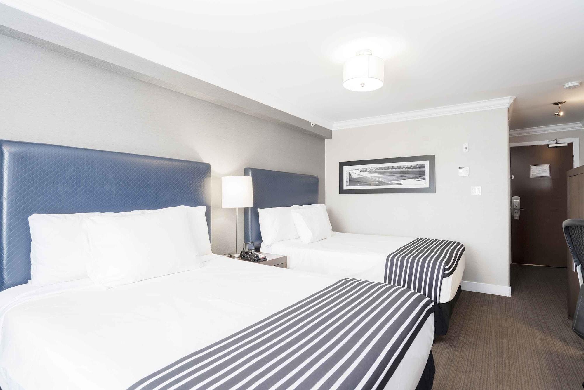 Sandman Signature Prince George Hotel Extérieur photo