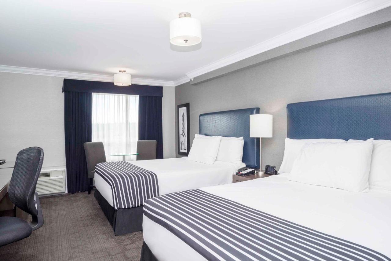Sandman Signature Prince George Hotel Extérieur photo