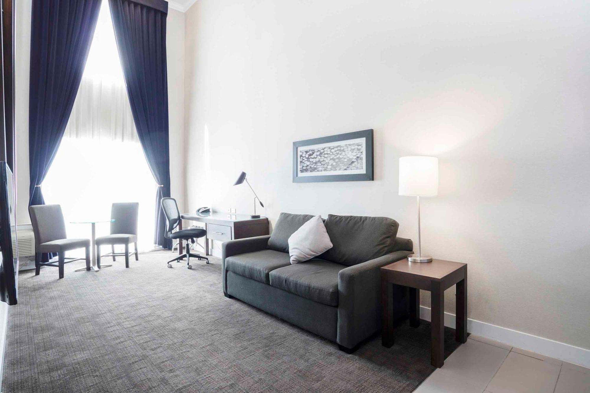 Sandman Signature Prince George Hotel Extérieur photo