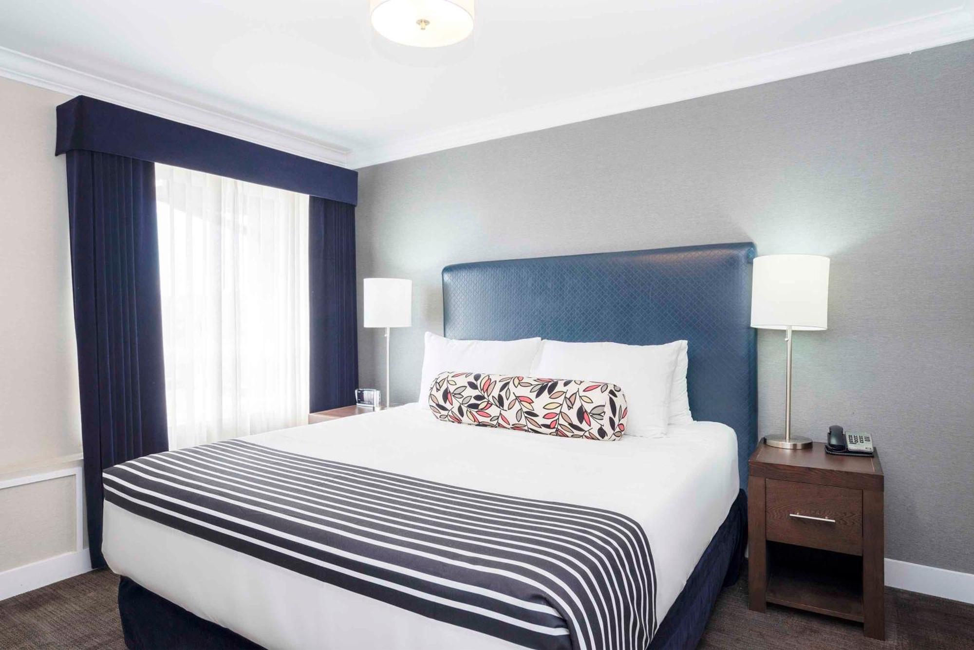 Sandman Signature Prince George Hotel Extérieur photo