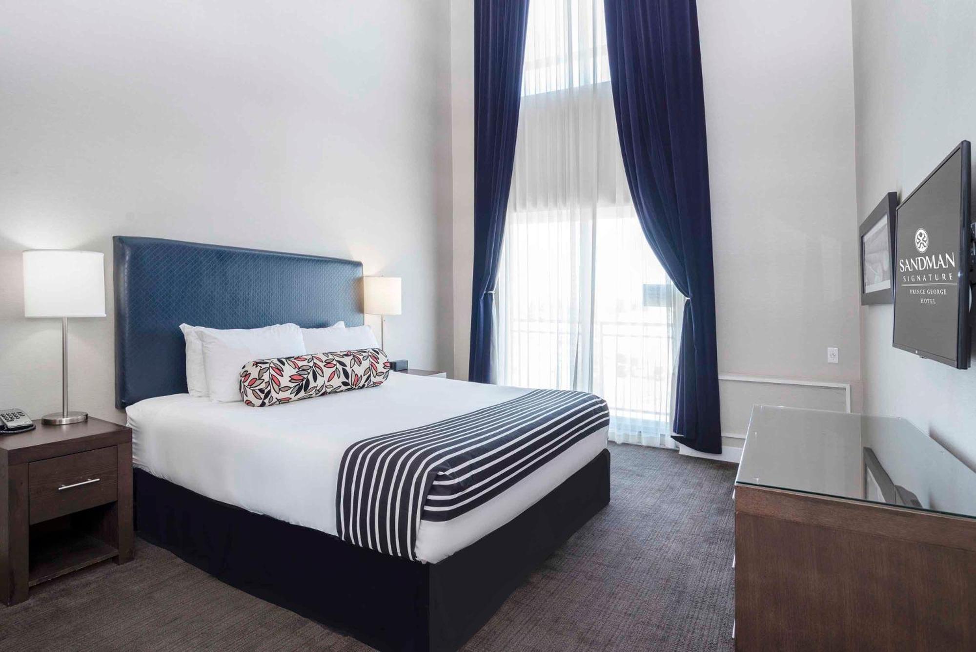 Sandman Signature Prince George Hotel Extérieur photo