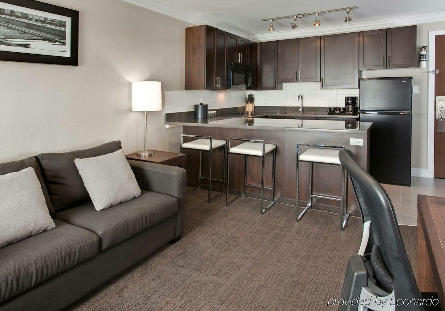 Sandman Signature Prince George Hotel Extérieur photo